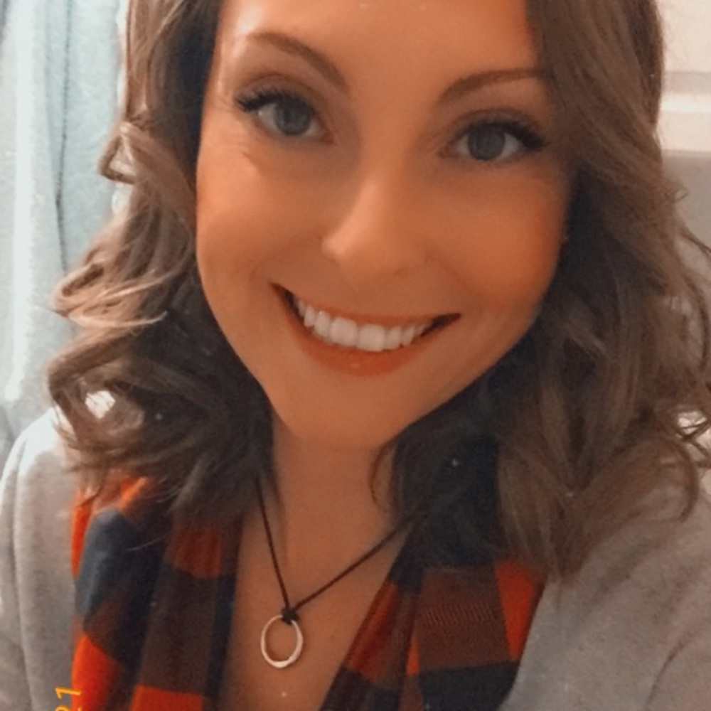 Meet your Posher, Alaina